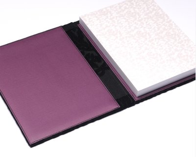 designbooks FASHION - gefertigt aus exklusivem Designerstoff