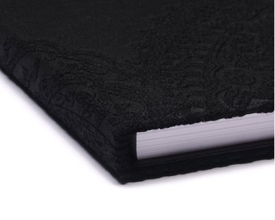 designbooks FASHION - gefertigt aus exklusivem Designerstoff