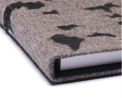 designbooks FASHION - gefertigt aus exklusivem Designerstoff